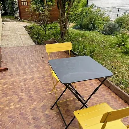 T2 Cosy Proche Golf Et カップブルトン