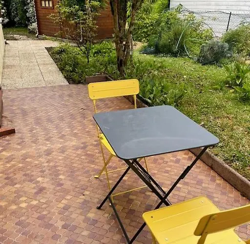 T2 Cosy Proche Golf Et カップブルトン